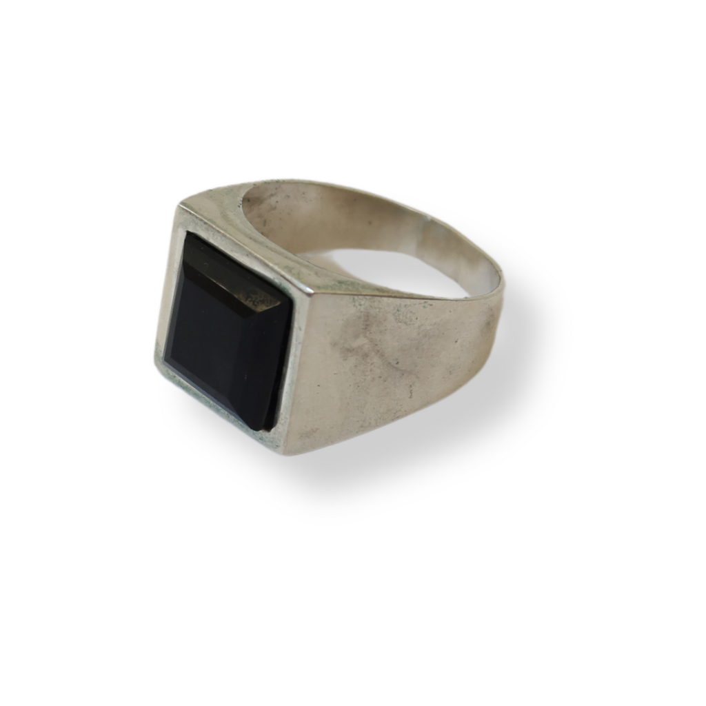 Anel Ônix Lapidado prata 925