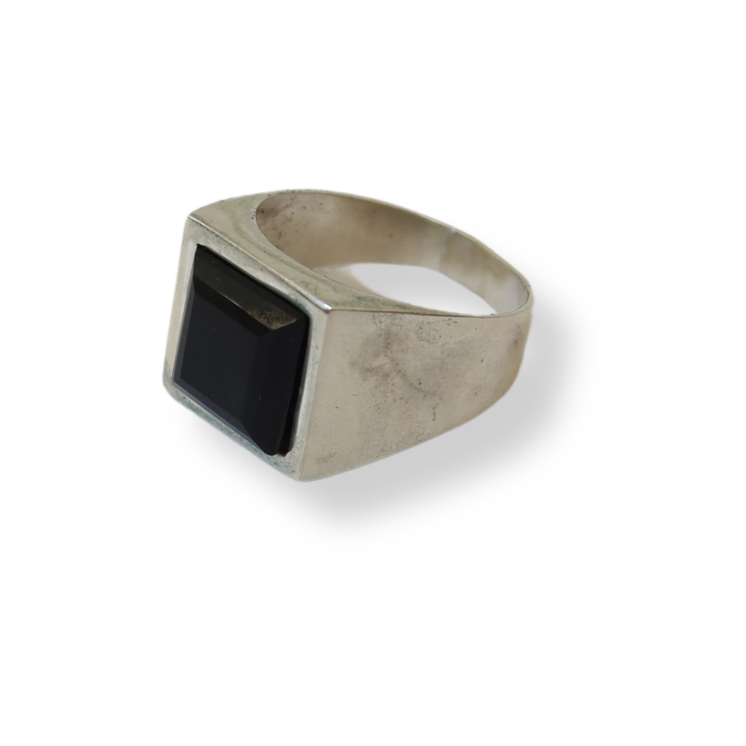 Anel Ônix Lapidado prata 925