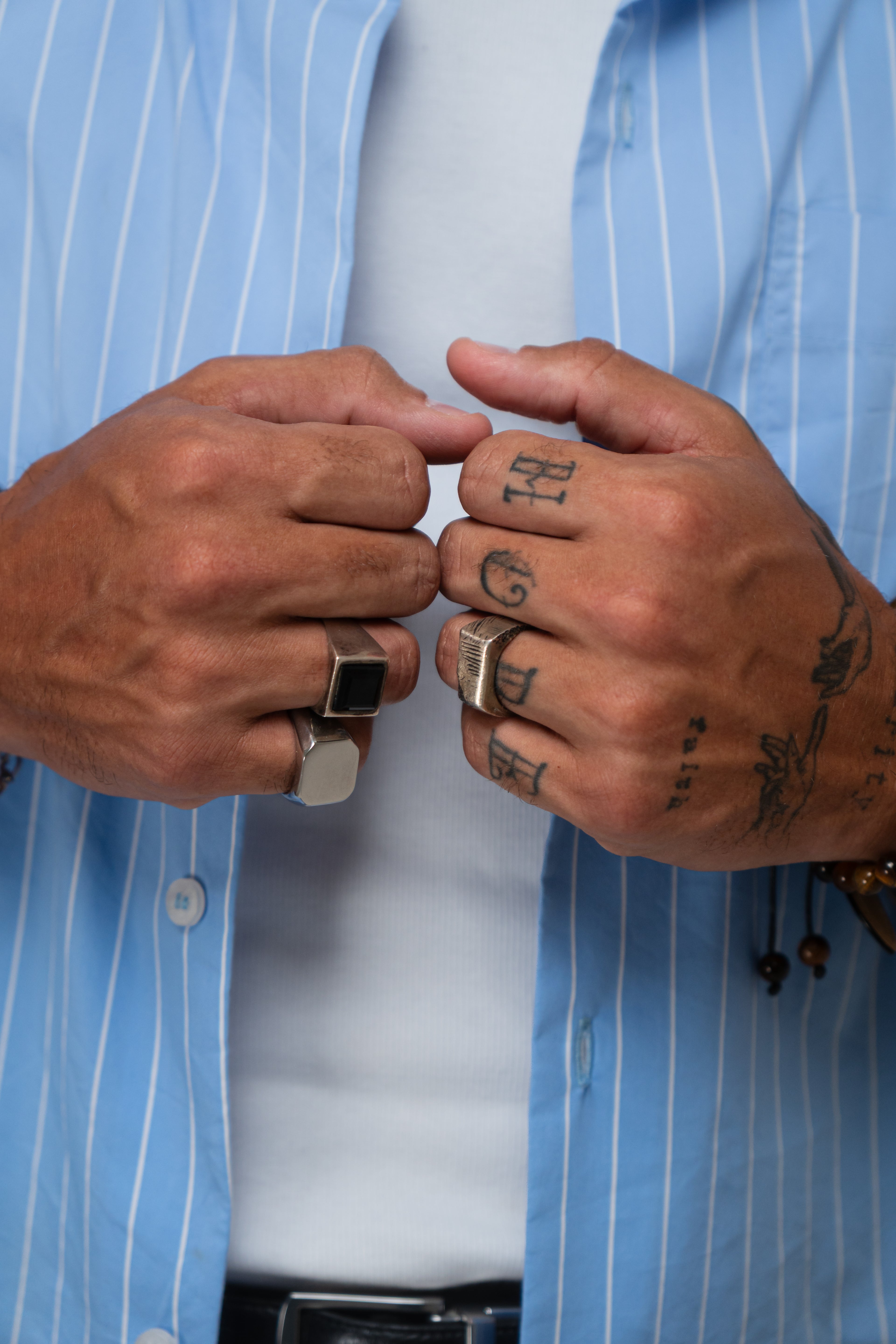 Anel Ônix Lapidado prata 925