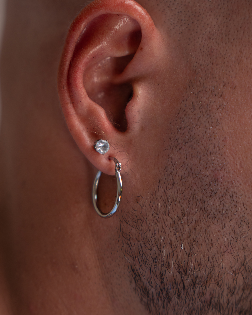 Brinco argola em aço