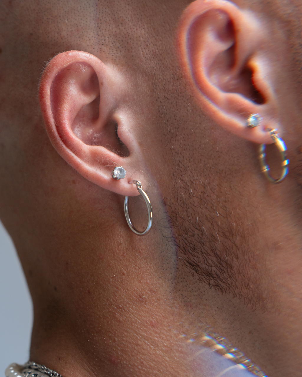 Brinco ponto de luz em prata 925